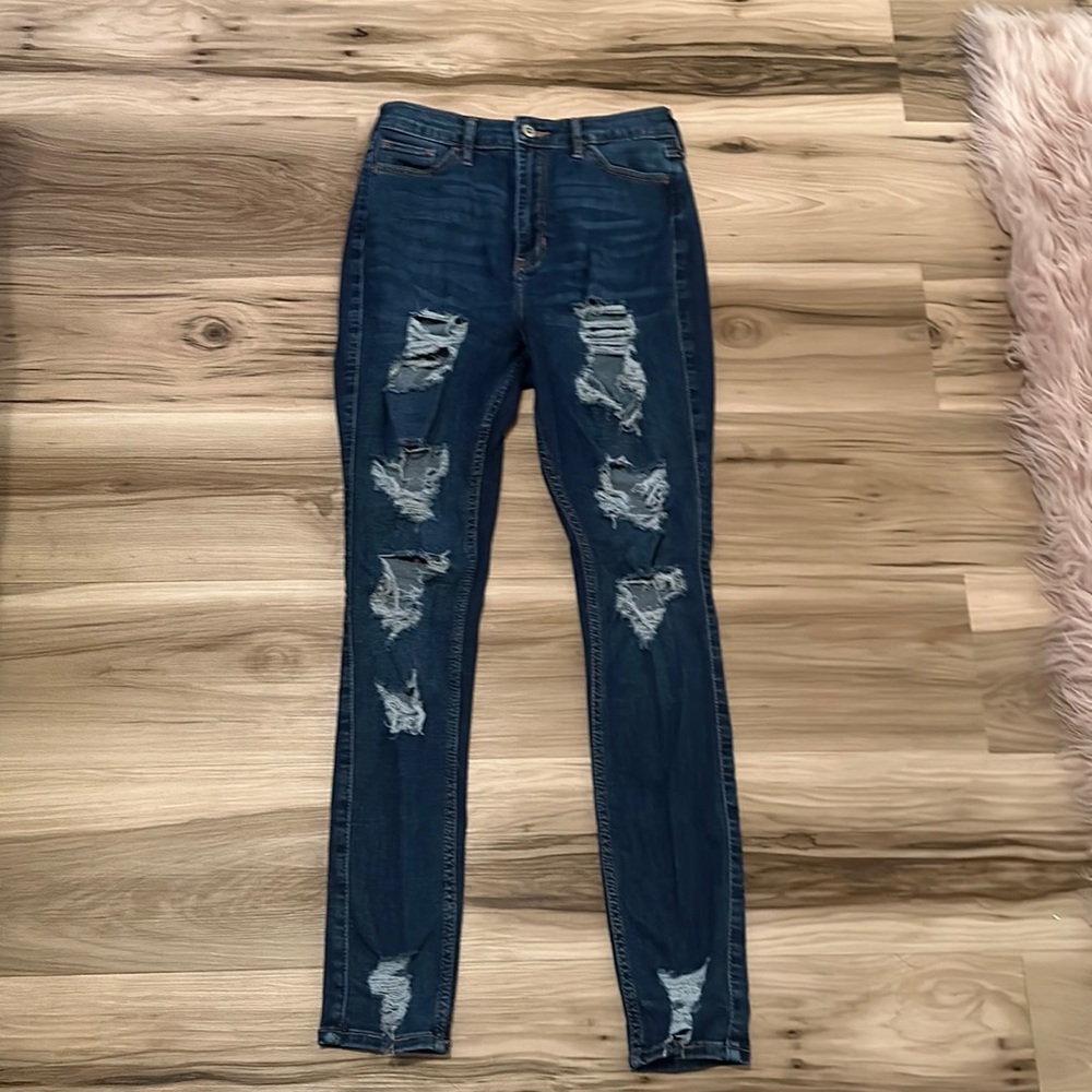 Holister ripped skinny jeans